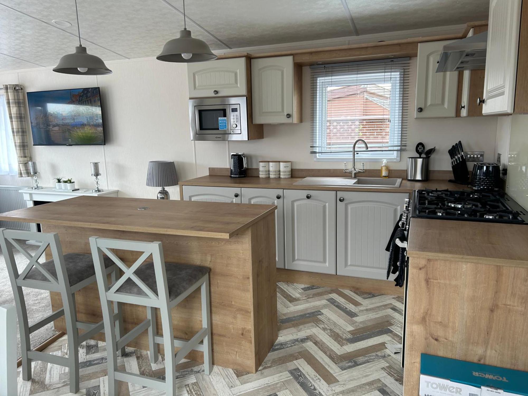 Kingfisher Lodge Long Acre Holiday Park Evesham Exterior foto